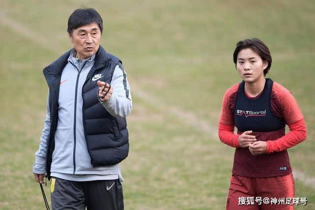 阿隆索：领先后太在意比分很正常